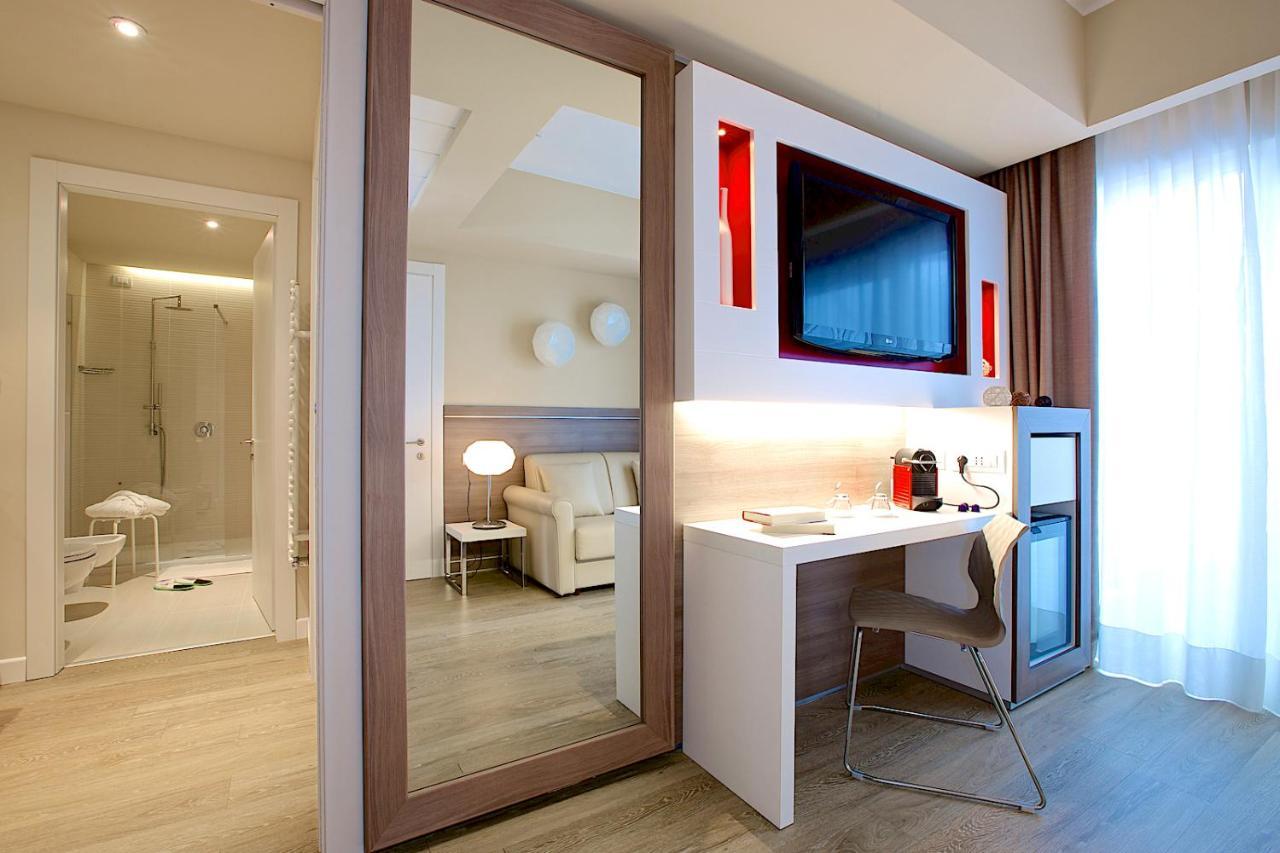 Enjoy Garda Hotel Peschiera del Garda Exterior foto