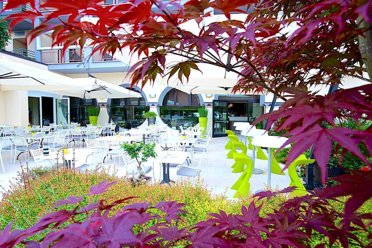 Enjoy Garda Hotel Peschiera del Garda Exterior foto